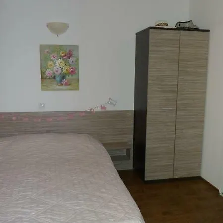 Apartment Plaza 1 Floor Burgas