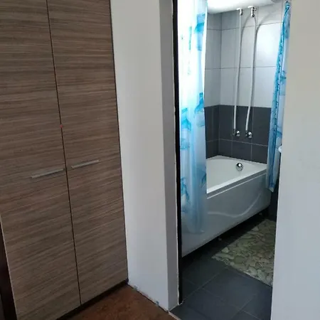 Apartment Plaza 1 Floor *